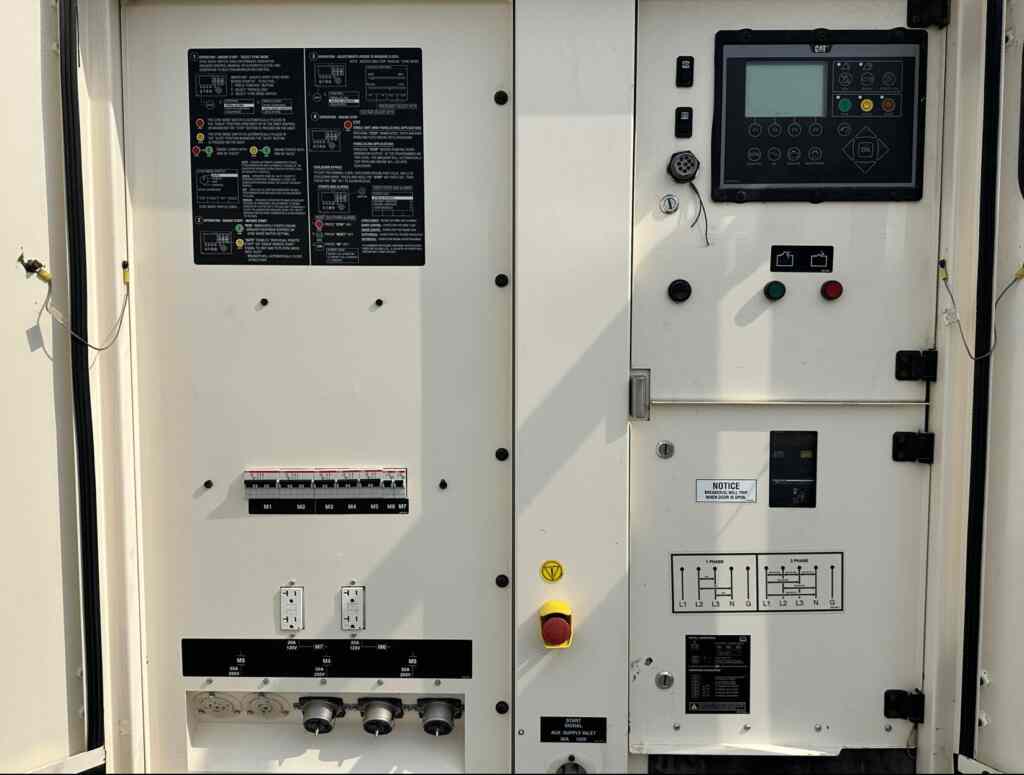 Caterpillar XQ230 Trailer Mounted Diesel Generator